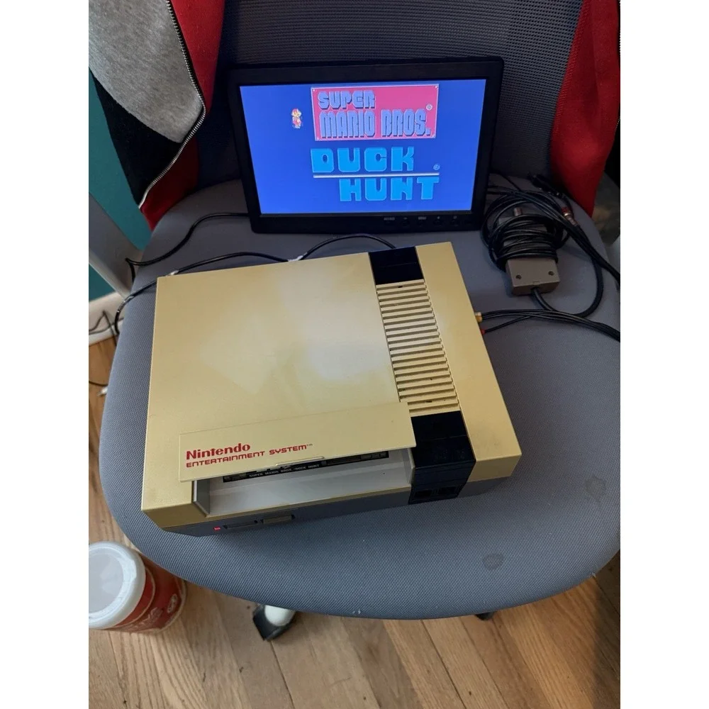 1988 Nintendo Entertainment System Action Set NES Complete In Box (read Descrip